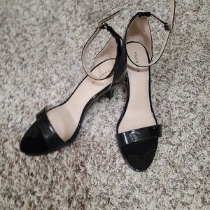 Passions 1st Gen Sz 9.5 Black Ankle Strap Heels